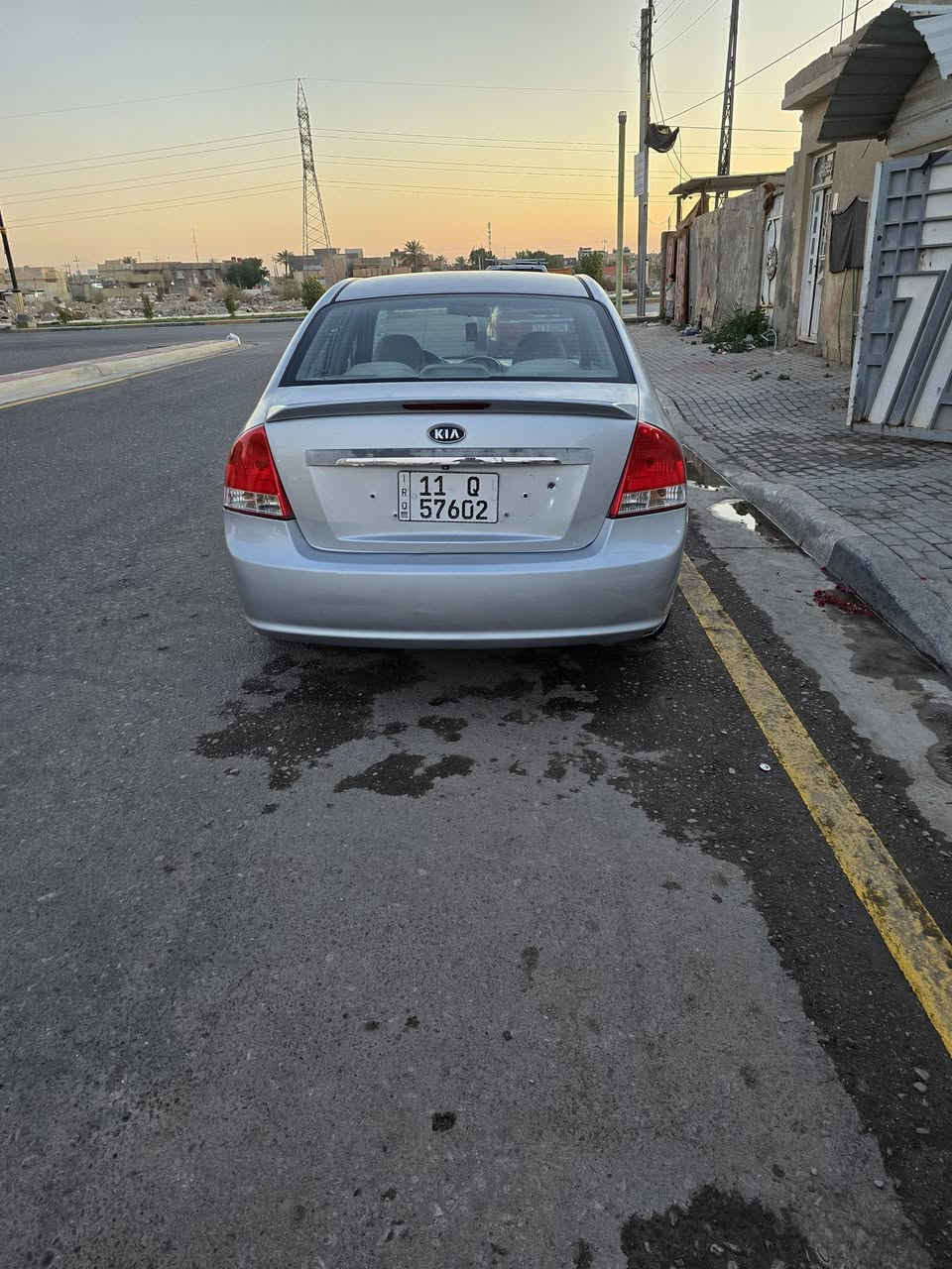 السلام عليكم سيراتو موديل ٢٠٠٧ سياره بيه جاملغ صبغ فقط سعر ٧٧ بيه مجال مكان كربلاء رقم تلفوني ***********
