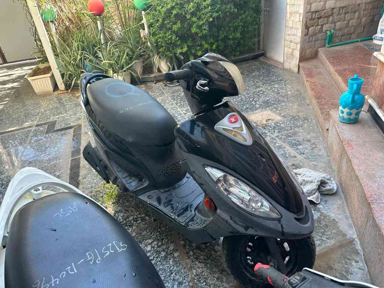دراجة كامكو v2
محرك مفتوح رايمر 
السعر 550 وبيها مجال بسيط 
الاستفسار ***********
