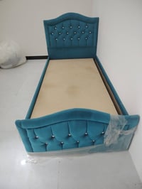 عندي غراض للبيع جرابي ام نفر عدد 2 كنتور تركي +ميز  مرايه ويه كنتور 07...