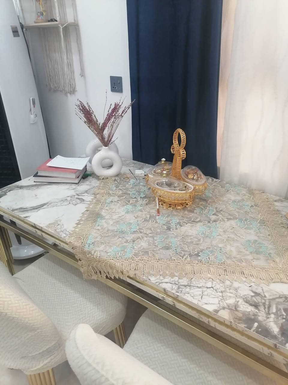 ميز طعام للبيع مع ٤ كراسي السعر 325 العنوان بغداد


**إذا كنت صاحب هذا الإعلان وتريد حذفه لأي سبب، رجاءا أرسل رسالة إلى الدعم الفني**