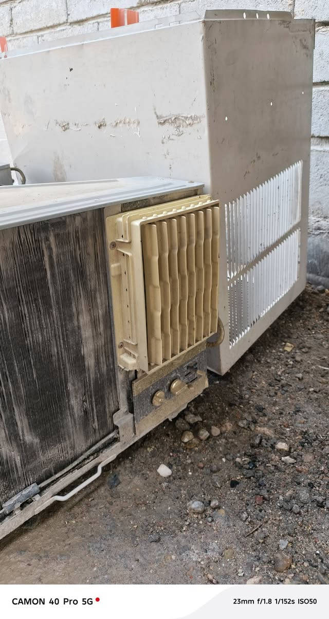 مكيف جنرال للبيع كامل جيب وشد فوول تبريد ثلج، يحتاج بس غسل تنظيف
السعر 275 الف وبي مجال 
العنوان قضاء المدينه منطقة ابو غريب ***********
