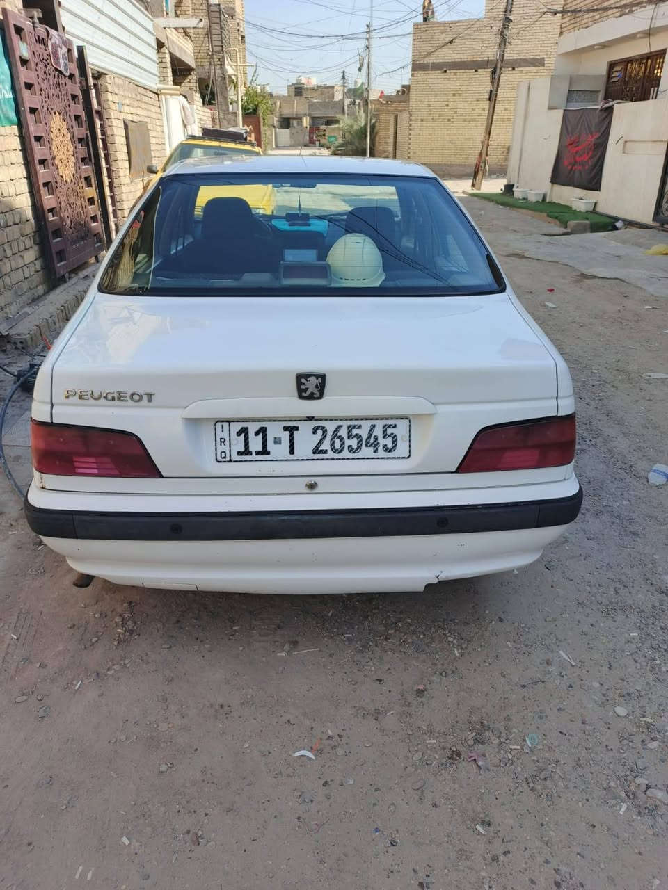 سلام عليكم بيجو بارص 2018 سياره مكفوله من الضربه والصبخ قبل سبوعين شديتلها مكينه فرنسي بيها نقص فقط طوبات وبوش مال صدر وبعد متصرف عليها ربع سياره كامله مكمله من كلشي تبريد كهربائيات كلهن بلادي سنويه لل 2029 باسمي تحويل ثاني يوم بيها فقط رصعه صغيره موضحه بالصوره سياره كامله من كلشي السعر 60 وبيها مجال شراي
عنواني بغداد ابو دشير 
***********
***********  وبيهن واتساب اثنينهن
