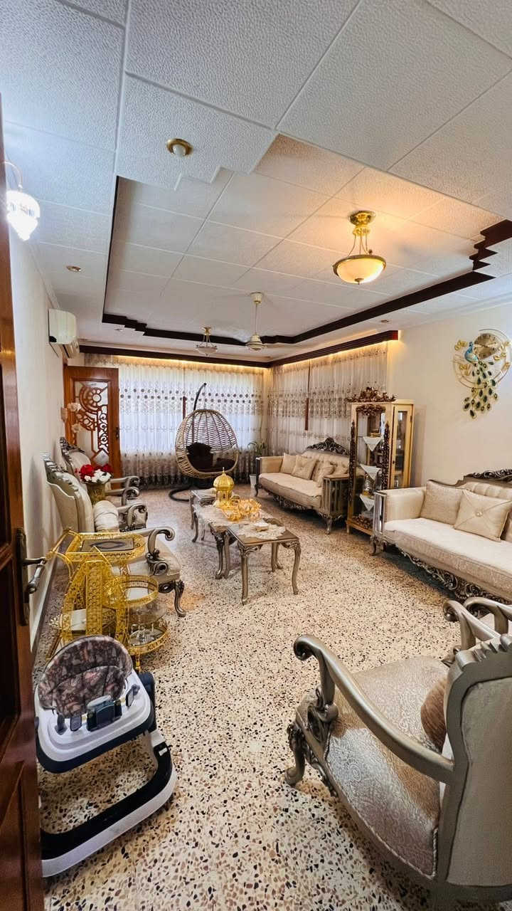 دار للبيع الموصل حي المثنى مساحه 405 متر 
واجهه 15 متر 
طابقين 5 غرف وهولين ومطبخ وخدمات وحديقه وكراج 
سعر اكتب تم يوصلك السعر 

للإستفسار مراجعة المكتب او الاتصال على الأرقام التالية   عمار العبيدي   

***********

*********** واتساب

  ايمن   

 ‏‪0750 214 4093‬‏    ‏

‏‪0775 630 2993‬‏ واتساب

   اوس 

‏ ‭0770 287 3744

‏  ‬ ‭0750 219 5078‬    

ابو سند 

‭0 775 714 2899‬

عنوان المكتب حي النور سايدين دانية ماركت مقابل افران الرائد   #الرواسي_للعقار
