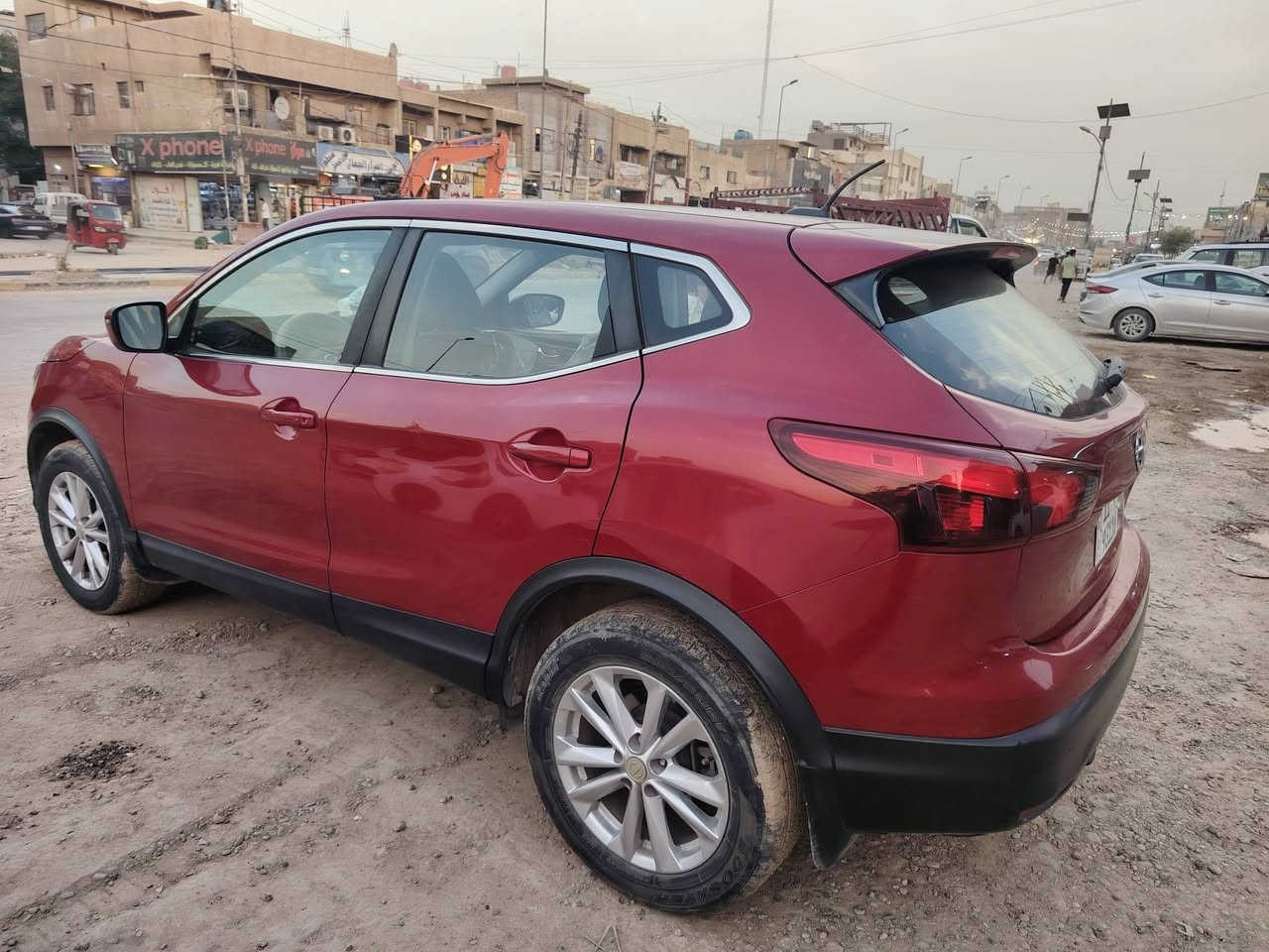 نيسان روج موديل ٢٠١٧ للبيع قطعه واحده صبغ باب خلفي ايمن أثر طلق ناري محرك ٢٠٠٠ شرط ماشيه تقريبا ١٣٠ الف رقم بغداد السعر ١٤٠ وبيه مجال ***********
