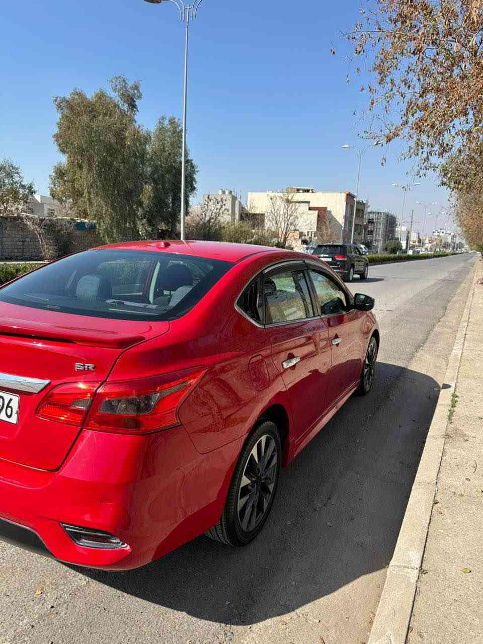 نيسان سينترا 2019
مواصفات SR فول فول
قطعة صبغ واحدة فقط باب السائق
ماشية 80 الف ميل فقط
شوية بيها حالوب قليل
السيارة استخدام شخصي 
حدادية وصدر وتايرات جديدة
متحتاج دينار مصرف
غرامات وتحويل شرط
العنوان اربيل
*********** واتس اب
*********** أربيل, العراق
