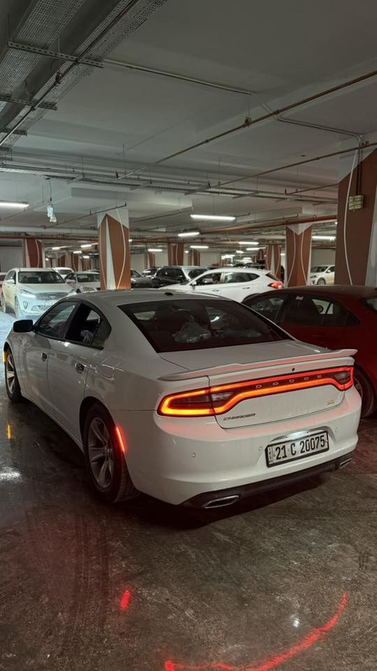 السلام عليكم جارجر مديل 2015 السيارة كفاله عامه عده بارد بالباب وكارتات بسيطة  رقم سليمانيه هزه أرقام جدد  السياره جديده عله وضع الشركه ما تصرف عليها الف ماشيه 218 السيارة كندي  ما مشتغله خط تخم تاير جاهزه سياره   السيارة شرط التحويل مكاني الديوانية حي الجامعه 
  شباب مكلف بالنشر السعر195 الاستفسار ***********
