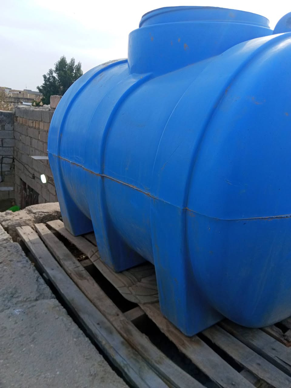 تانكي نضيف للبيع
جديد اشتعمال قليل 
مكاني حي الفرات
السعر55 بي مجال
الرقم ***********
