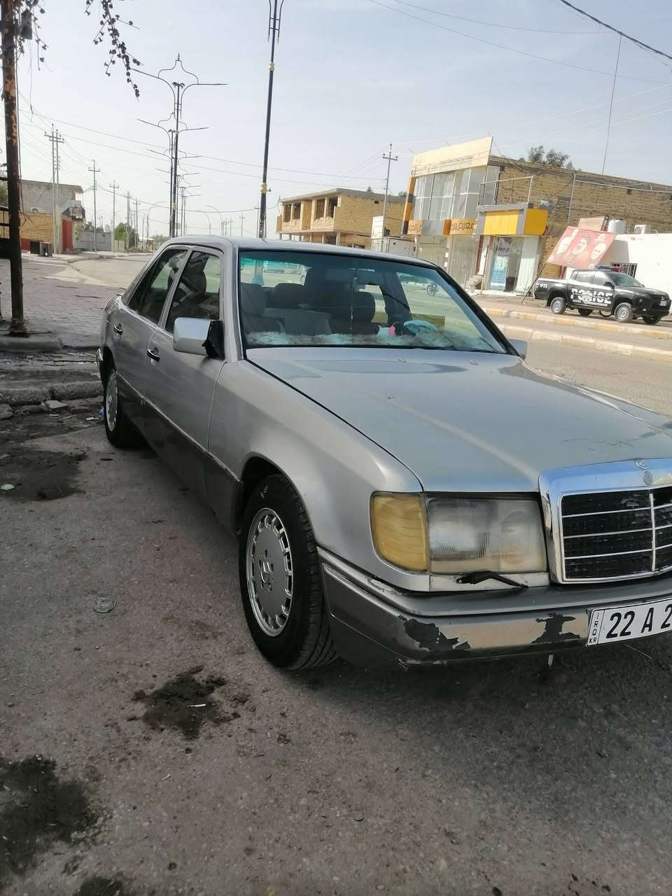 السلام عليكم مارسدس دب 300SE موديل 1986 السيارة مكينة 2500ديلكو وكير كفالة حدايد جديد تبريد شغال  تواير جديد قواعد بلاد غرفة جديد رقم اربيل انكليزي صاحب السنويه موجود ب ديالى تريد مداور تريد وكالة راعيهة موجودة شوكت ما تريد يدارولك  السعر 48وبيهه مجال *********** مكاني ذي قار سوق الشيوخ
