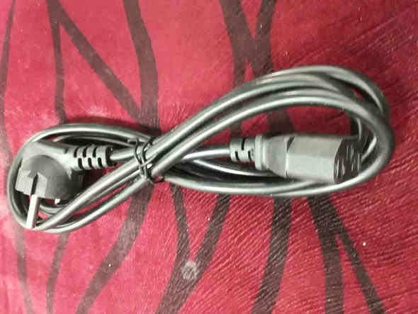 السادة أصحاب محلات صيانة الأجهزة الكهربائية 
أصحاب ورش ومحلات التصليح 
محلات الإنشائية والكهربائية 
وصول واير مع ماشة 2×1.5
طول 5 متر و3  متر
لون ابيض واسود
وصول واير ميزان وشاشة وكمبيوتر 
وصول واير تيبل لامب مع ماشة وسويج 
البيع جملة 
للحجز والاستفسار واتساب 
  ***********
