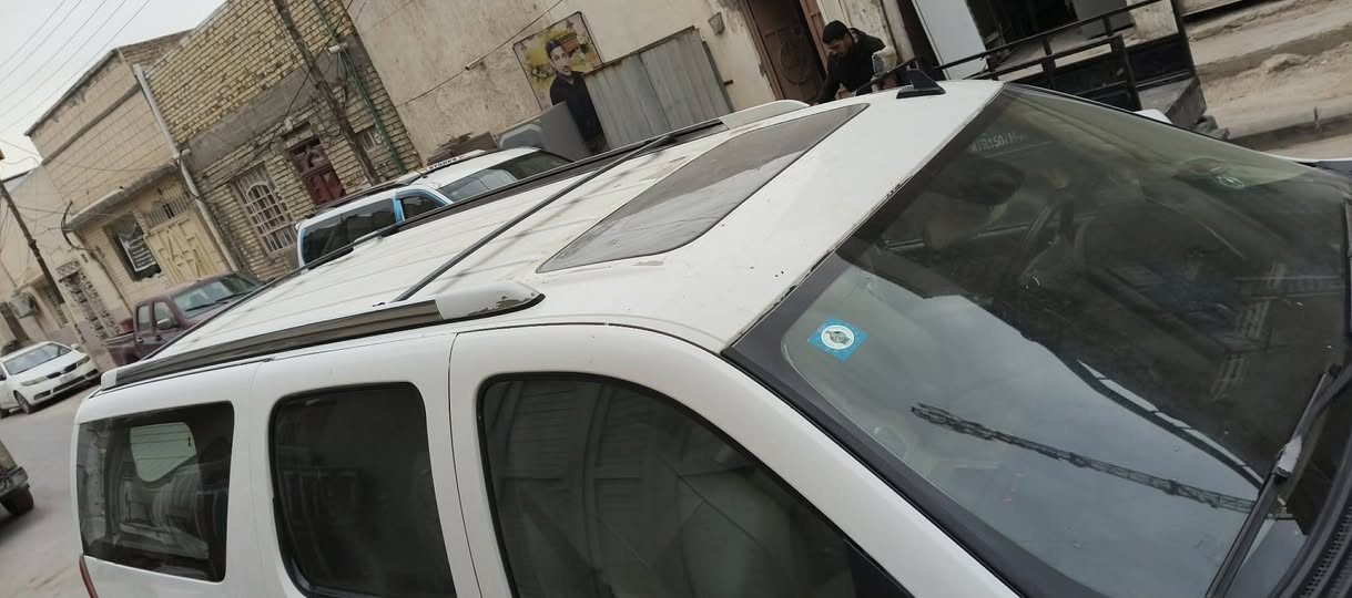 السلام عليكم جمسي دنلي مديل ٢٠٠٧ سياره مكفوله من الضربه حداديه جديده كير جديد المحرك بيه بدايه تبخير رقم بغداد مداور ثاني يوم ***********
السعر ١٢٥ بيها مجال الطيبين مكاني نجف
