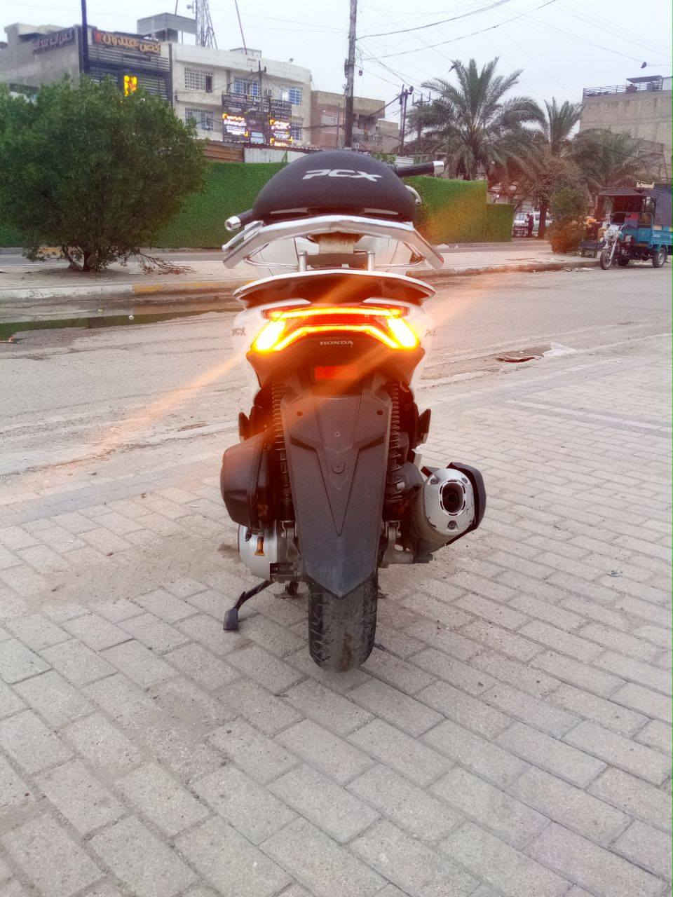 بيع مستعجل لحد يكسر بحلال الناس اذا مو شراي لاتوعد جذب بيسي إكس للبيع جيل رابع كوري مكينة 150دراجة بلادية من طول الطول فول حساسات تدفأة يدات حساس ازدحام حساس استان شاير عالي ناصي كهربائية كلة شغال مابيها اي نقص ابد تجوة بلادية السعر 15وبيهة مجال للشراي مكاني بغداد مدينت الصدر قطاع 9 رقمي للتواصل ***********
