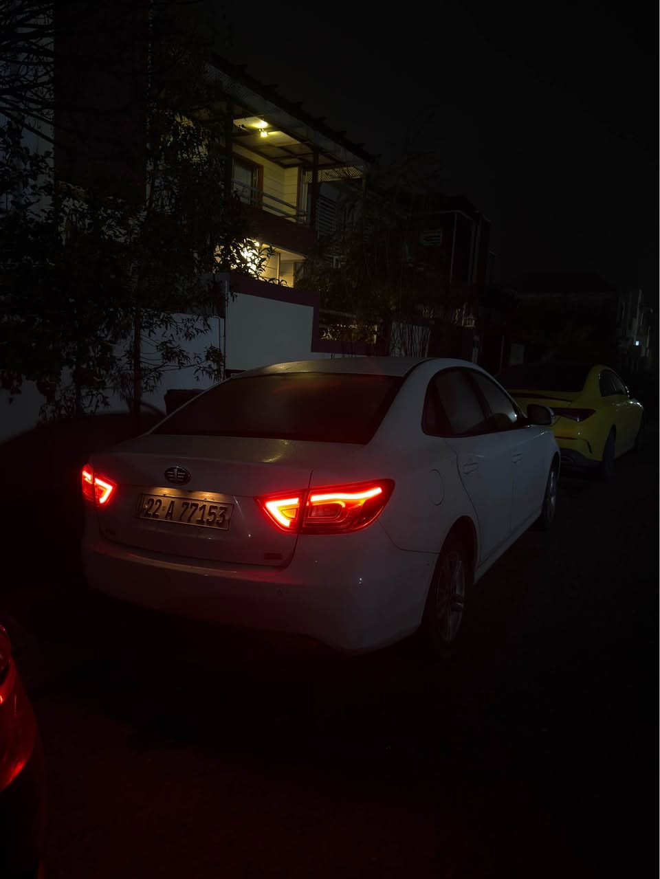 2018 FAW Besturn B30 · Sedan · Driven 82,000 miles

مۆدێل: 2018

ماوەی رۆیشتن: 82,000km

مەکینە: 4 پستۆنی 1.6L تەنەفوس تەبیعی

ڕەنگ: سپی

مواسەفات: کامیرە بەگ، سلاید، حاسە پێش و پشت، 4 جام کارەبا، شاشە، ئاوێنە کارەبایی

بۆیاخ: کلین

ژمارە هەولێر 

بۆ زانیاری زیاتر چات بنێرە لێرە یان لە واتساپ *********** أربيل, العراق
