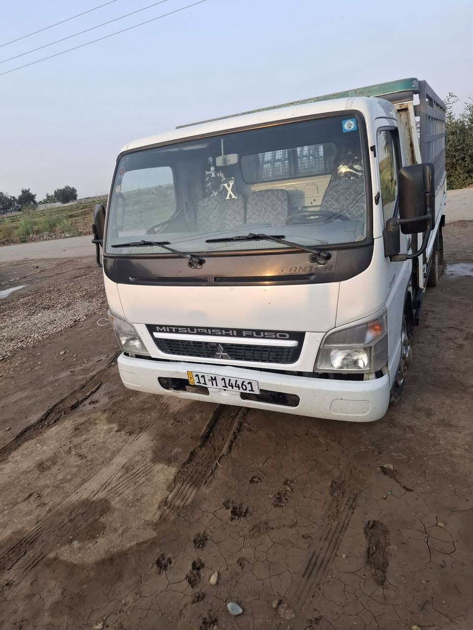 السلام عليكم 
كنتر للبيع المكان العماره موديل ١٦ رقم بغداد تحويل ثاني يوم بأسمي السنويه السياره كفالة عامه مامفتوح برغي كير محرك مكينه على وضع الشركه كهربائيات كلها شغاله طخم تاير برجستون 
السعر ١٩٠ ورقه وبيها مجال للإستفسار الاتصال على الرقم التالي ***********واتساب 
***********
