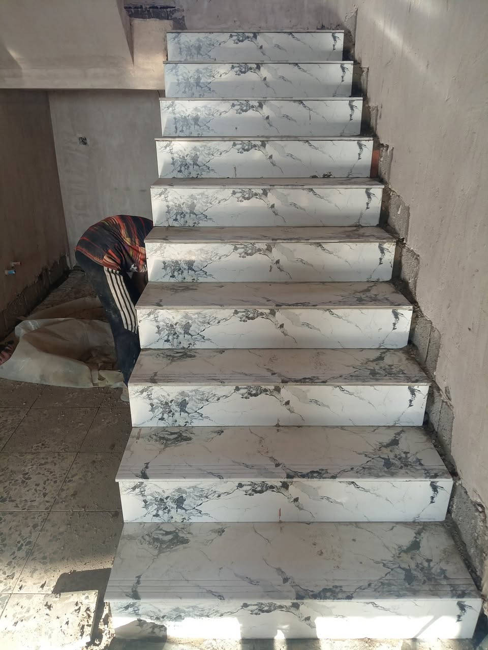 هذا عملنا الكاشي والبورسلين والبويات الدرج ***********
