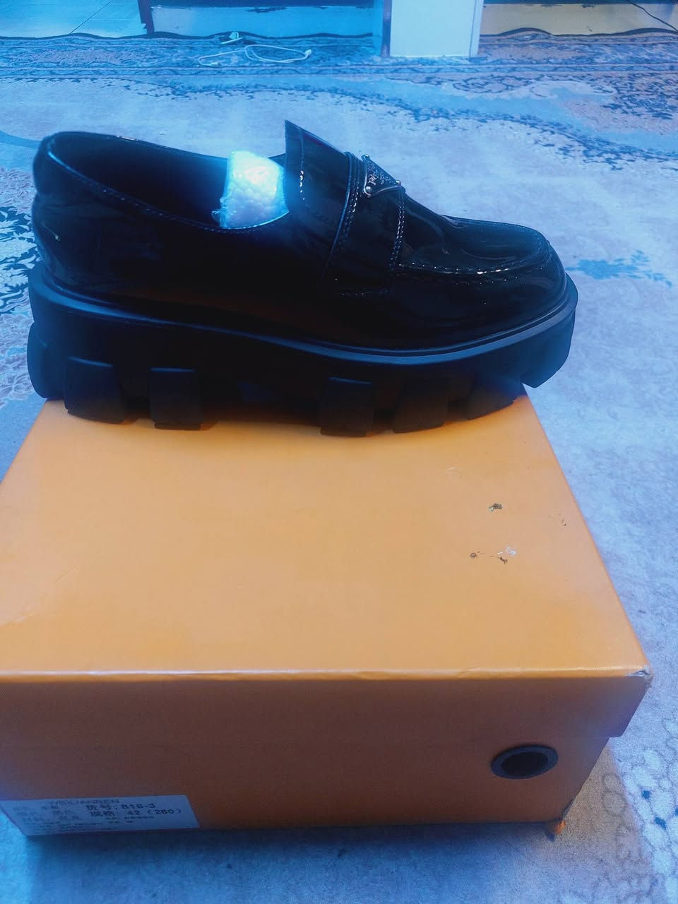 حذاء نسائي قياس ٤٢ روخان صناعته فيتنامي سعره ٢٠ الف مع التوصيل


**إذا كنت صاحب هذا الإعلان وتريد حذفه لأي سبب، رجاءا أرسل رسالة إلى الدعم الفني**