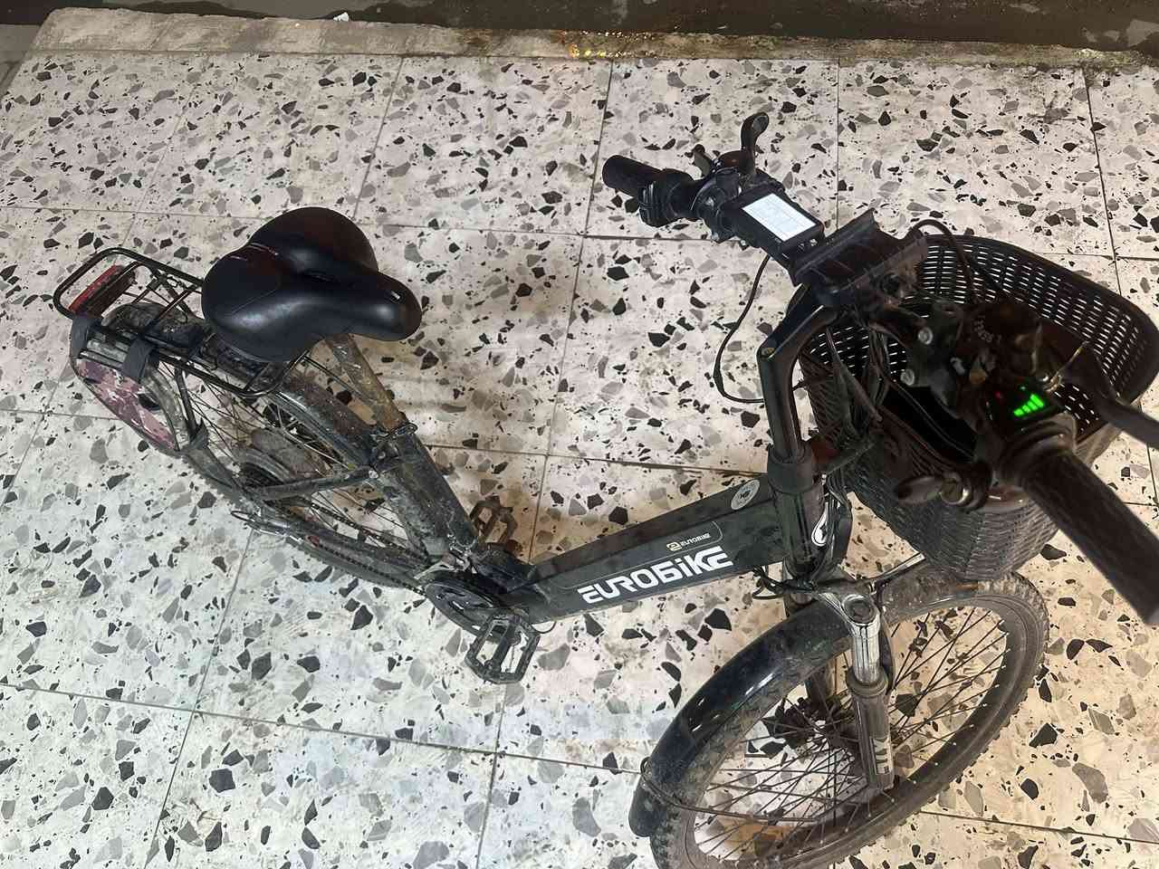 بيسكل شحن للبيع لوك اي عيب مابي بطاريه ليثيوم بيسكل جديد صارله 4اشهر يمي نضيف سعر 350وبي مجال يمشي الشحن واحد 70كيلو متر  أو بيدرات هم يشحن  بيسكل شرط أو مراوسه ابماطور بانزين


**إذا كنت صاحب هذا الإعلان وتريد حذفه لأي سبب، رجاءا أرسل رسالة إلى الدعم الفني**