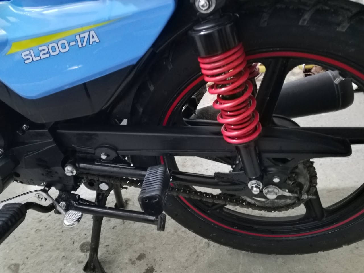 شاينك موديل 2025 مصالها هواي طالعه من الرمبه السعر مليون و50 الرقم ***********
ملاحظه الدراجه ما مشتغله دلفري
