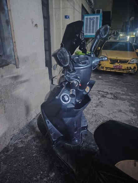 السلام عليكم ورحمة اخوان دراجه سكنس قبق نفخ صاله ٧تشر طلعت من الرمبه امانت الله الدراجه نضيفه وحلوه ولدراجه شوفت العين جيب فيتر وتعال افحص الدراجه عارضه ب٩٠٠ وبيه مجال وهاذه رقمي *********** عنواني بغداد شارع حيفه قرب جامع الشيخ معروف
