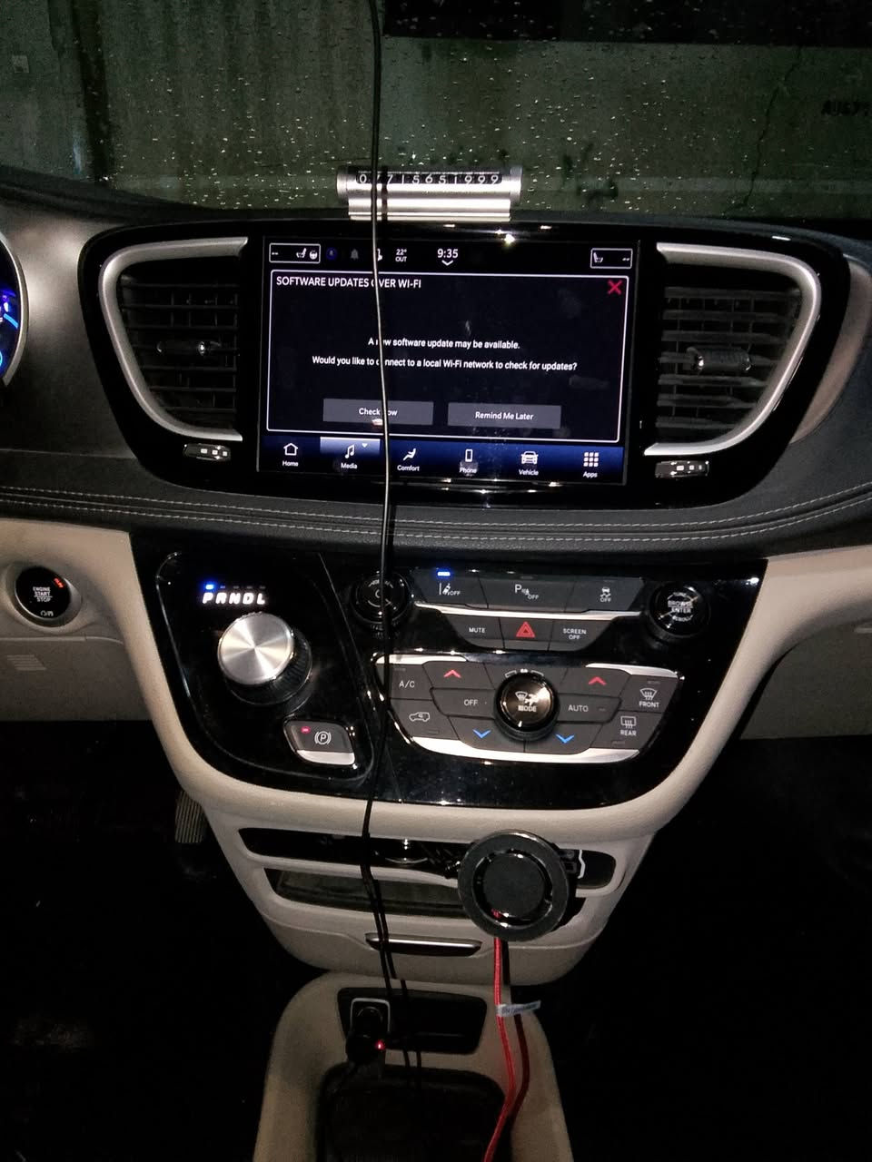 سلام عليكم سياره باسفكه حادثه بس الباب السلايت مدله اصليه فول عده الفتحه ورقم الهاتف (***********) 
(***********)
