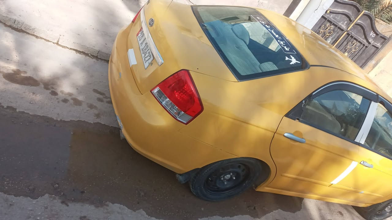 السلام عليكم
كيا سبكترا رقم بابل انكليزي سنويه لل 30 بسمي تحويل مباشر 
كير اوتو ومكينه 2000 دوش المرغوب مكينه مجفتها تجفيت مضبوط لا تنقيص ولا بخار 
تبريد حداديه جاهزه تايرات نص عمر 
حادثها مال أمريكا جاملغ أمامي فقط 
ملاحضه : السياره بدون لا شواصي ولا تكم ولا حوض فقط تعمير بسيط بالداخل مال الجاملغ 
وبيها هسه هاي الطخه فقط الصبغ واكع 
كهربائيات كلها شغاله
 لايتات : LED 
كشافات : ابيض ثلجي 
السياره جاهزه كبل للشارع 
السعر : 70 وبيها مجال بسيط للشراي 
للإستفسار الاتصال على الأرقام التاليه :
*********** 
***********
ملاحظة : الخاص مفتوح 
التفاصيل كلها كدامك لتكلي شبيها 
الشراي يتصل
