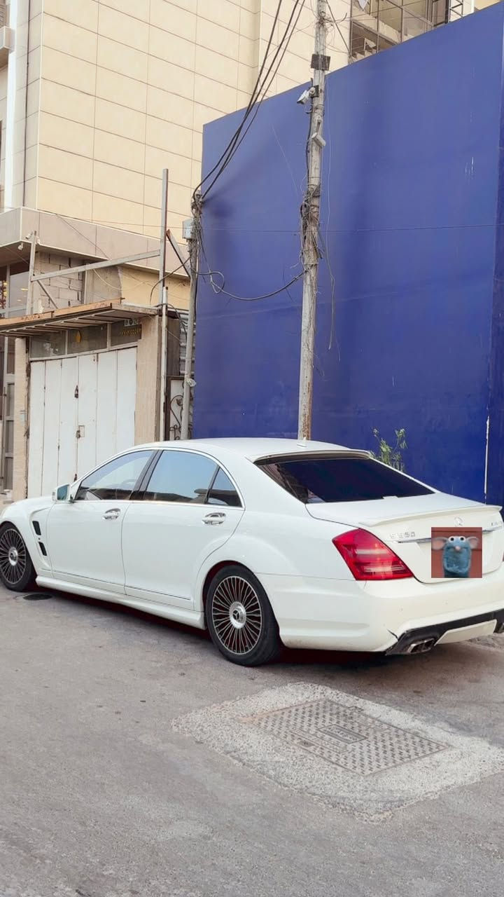 سلام عليكم مارسيدس كفاله من لكص وضربه وزلغ سعرها 80 وبيها مجال للاتصال *********** والمواصفات خابر على رقم اذا شراي خابرني مكانها بصره
