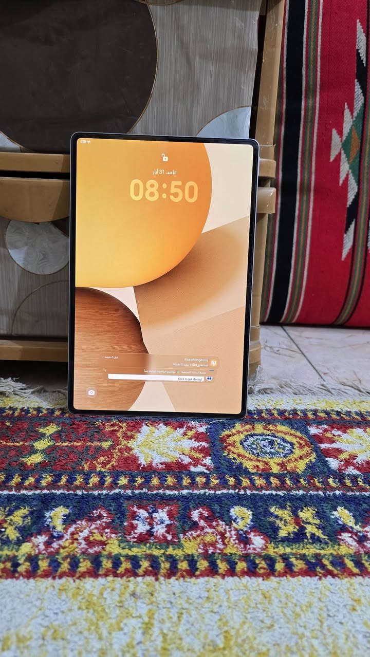 هونر ماجيك باد ٢ ستخدام جدآ قليل الموصفات  الشاشة ١٢بوصه ١٤٤ هيرتز  المعالج Snapdragon 8s  Gen٣ الذاكره ٢٥٦  البطارية ١٠٠٥٠مللي امبير والشحن ٦٦واط  يشغل بوبجي ١٢٠ فريم ملحقات كيبود وقلم الاصليات اجن وياه السعر ٦٥٠ الف قفل او مراوس بلاي ستيشن ٥ سلم الاتصال ***********
