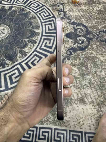 السلام عليكم آيفون 16 برو ماكس ذاكرة 256 گيگة البطارية 100 بالمية الجهاز نظيف امانة استعمال شهرين كلش جديد الجهاز ضمان ماستر والكارتونة موجودة مالته السعر مليون و 475 الف وبيه مجال شي بسيط مكان الجهاز بغداد البلديات رقم الهاتف ***********
