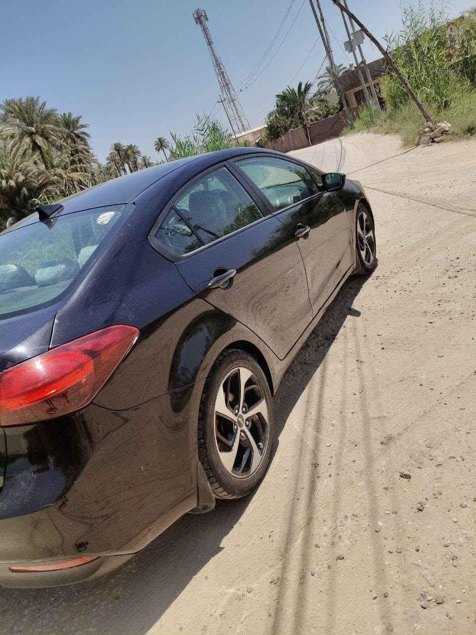 كيا فورتي 2018 بيع فقط
رقم شمالي سنويه سقطت تحول او وكاله 
حادثها جاملغ وبنيد صور الحادث بالمنشور بيها شويه بارد بالباب الصدر 
تبريد ثلج 
مواصفات نص فول 
محرك ٢٠٠٠ 
حداديه ١٠٠%
سعر ١٠٥ وبيها مجال للاسفسار *********** ...مكاني كربلاء
