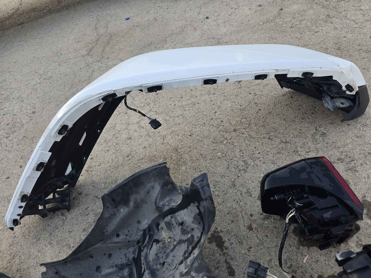 من رخصت الأدمينه
السلام عليكم من رخصت الأدمينه
للفائده أغراض اصيله وليس تجاريه
اولا.فندر كامل مقفل جيب كلاديتور او لانكلر ٢١ فما فوق
بك لايت جيب كلاديتور ٢١ فما فوق اصلي 
بطاين جيب كلاديتور او لانكلر عدد اثينن 
لايت اصلي جيب لانكلر او كلاديتور ٢١ 
العنوان 
بغداد جسر ديالى 
رقمي اتصال وواتساب 
***********
الاسعار بالي يرضي الله واني خادم
