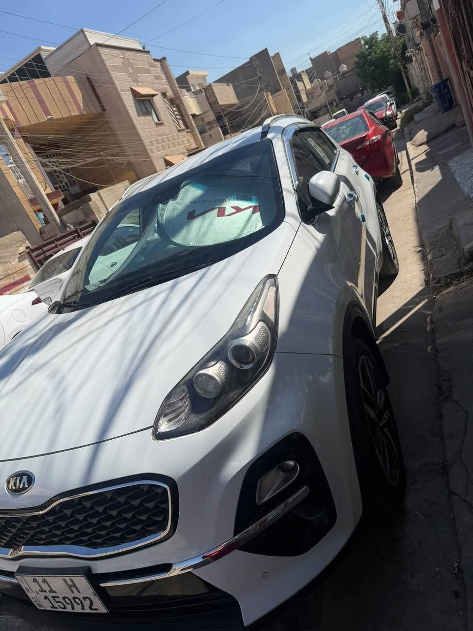 ‏سلام عليكم عندي سبورتج للبيع موديل 20 سيارة ￼ ‏ماشية 88 نظيفة ما عدا باب الخلفي صبغ أثر الشخبوط ضاغط السيارة مقفولة السعر 170 مجال بسيط مكاني بغداد رقم ***********
