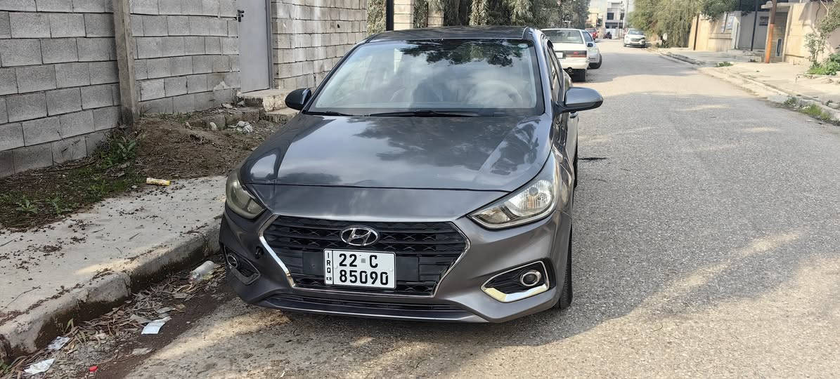 السلام عليكم سياره هونداي اكسنت
موديل 2019
مكينه 16
كير اي تي
ماشيه 120
ضرر امريكا بوند
+باب النفر الامامي
وباب الورا السايق ربعو مصبوغ
يعني 3 قطع صبغ
السعر 120
والشراي بيها مجال السياره جاهزه 
للاستفسار عالرقم
***********
