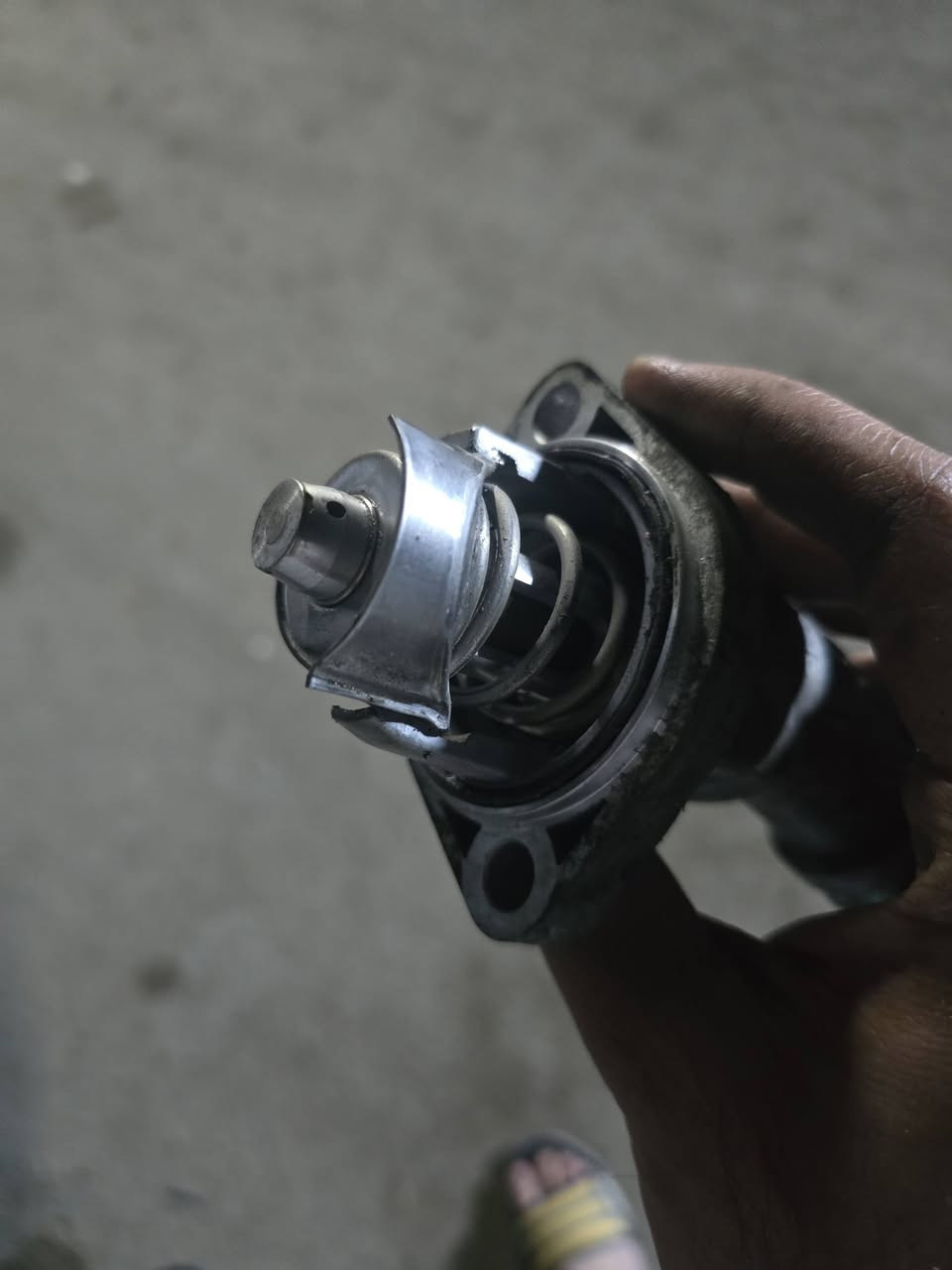 سلام عليكم
النترا من موديل ١٧ وفوك ويرهم فورتي 
للبيع مجموعة قطع سيارة مستعملة بحالة جيدة 🚗🔧
باسعار مناسبه

القطع المتوفرة:

- اويل بم
- كور كامل
- مجاول تخم
- قبق ولفات
- كابريتر
- حساس VVT
- ولف حماوة كهربائي
- واتر بم
- دكشن بارد
- رولة تايم كيس

القطع بحالة جيدة ومفكوكة من سيارة.
الموقع: بغداد

للاستفسار راسلني خاص.


**إذا كنت صاحب هذا الإعلان وتريد حذفه لأي سبب، رجاءا أرسل رسالة إلى الدعم الفني**