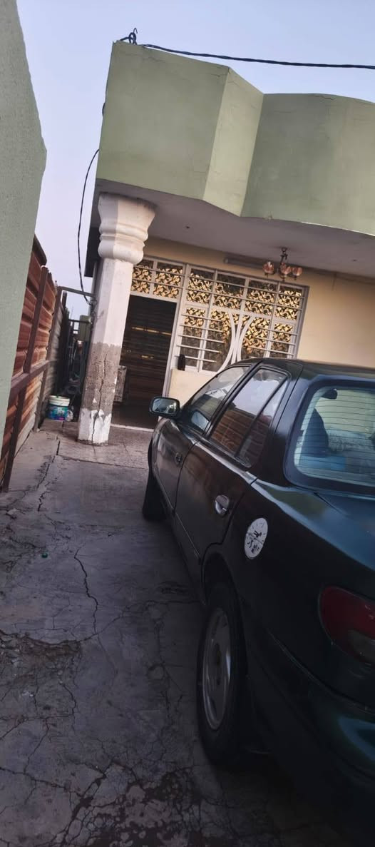 السلام عليكم للبيع سيفيا ٩٥ سياره جاهزه ومرتبه كير عادي محرك مكفولات سماعات شغاله شاشه لايت عالي ناصي تايرات جديد خير من الله صدر امامي وخلفي كله جديد سياره كامله مكاني طارميه المشاهده اتصل على الرقم السعر ٣١ وبيها مجال 
***********
***********
