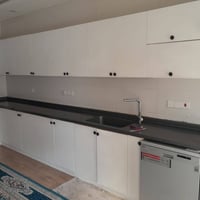 كاونتر خشب • نضيف • زانكو 99