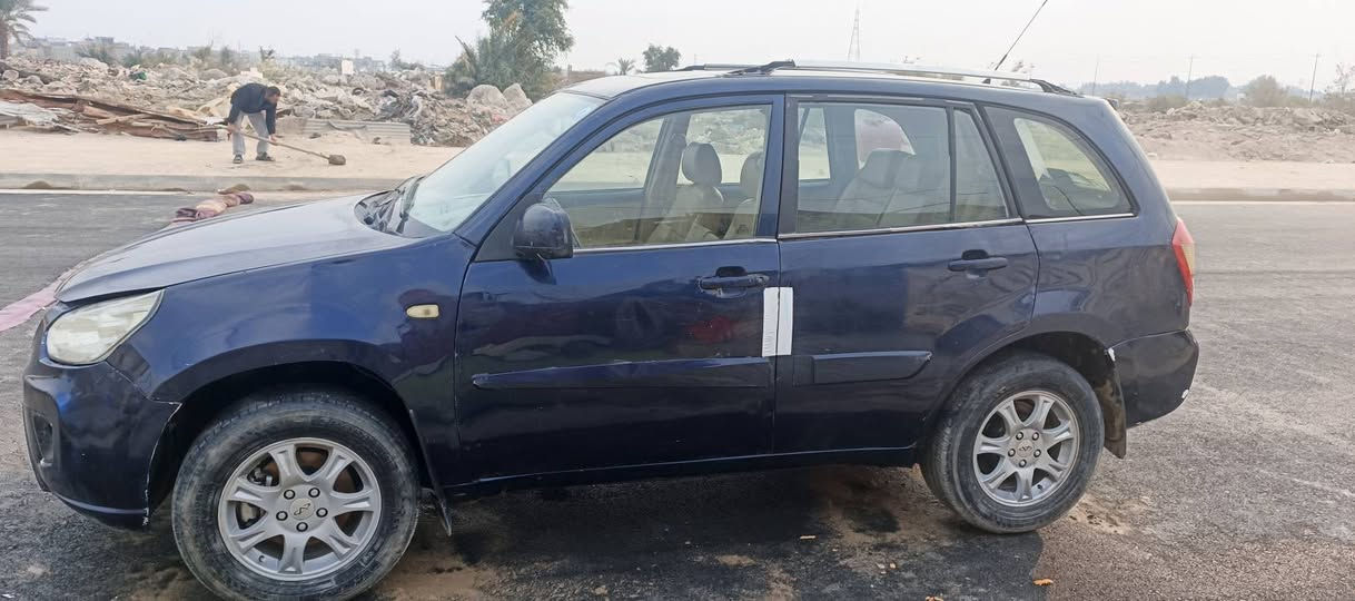 سلام عليكم تيكو للبيع موديل13سياره خير من الله رقم قادسيه.سنويه لل29 مكاني بلكوت السعر وبيه مجال 42. ***********
