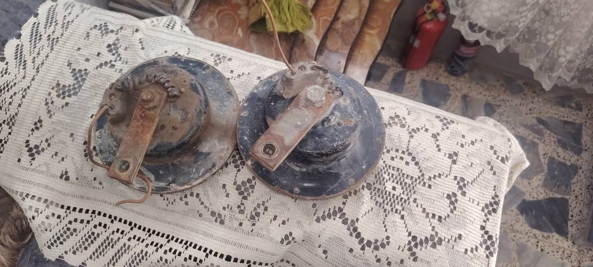 السلام عليكم اورنات بوش جنح بلاديات للبيع سعر 300 المكان بغداد***********

