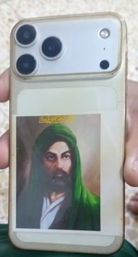 ايفون ١٧ برو ماكس • ٢٥٦ • كاميرا خلفيه تتحرك