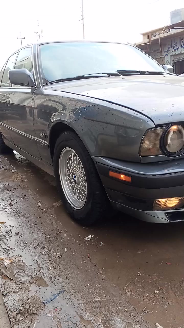 بي ام 525 محرك فل جديد شرط خرسه كير توماتيك 4جمات كهرب ولصندوك قفل عل ريموند ويا ابواب  تبريد ثلج تفيئه كربون سنويا 27 رقم دولي هزه جديده انا شرعي بسمي 5 ويل خليه اصلي ابو ختم حتا لسبير خليه طخم تيرات  شرط بدون ضرار ولا اخياس السعر 60 وبيها مجال *********** ***********
