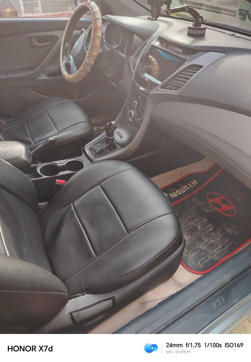 السلام عليكم النترا موديل 2016
مرشوشه أثر جراد السياره اليبل واحد ما مبدل بيها ولا قطعه شاشه كامره خلفيه تحكم ستيرن مانع النزلاق
رقمها بغداد بسمي سعر 100 وبيها مجال التواصل *********** واتساب
