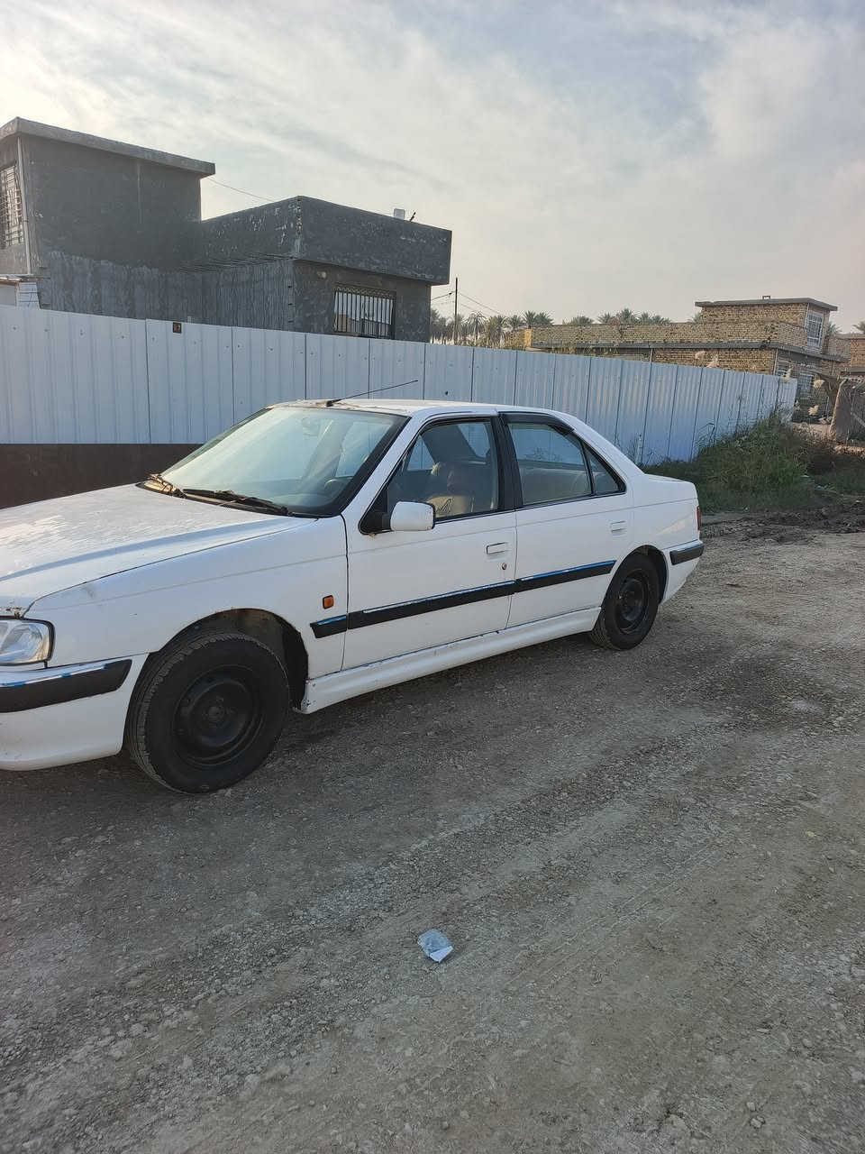 بيجو بارص 2012 رقم بابل كير ومحرك مكفولات حداديه جديده سنويه لل29 رقم انكليزي السعر 37 وبيهه مجال المكان حله للاستفسار الاتصال ***********
