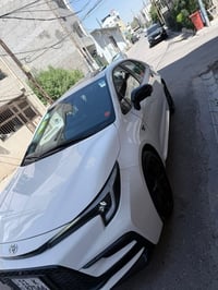 كورله 2025 --GR--07718681716 السياره خيلي فول 1/1 فتحه كرسي كهرباء كام...