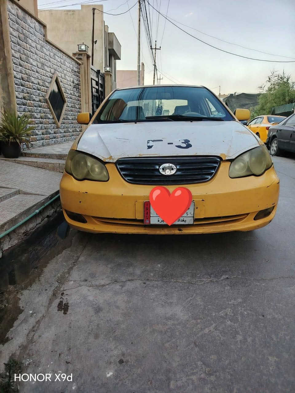 السلام عليكم ... 

سيارة BYD F3 للبيع 
رقم بغداد مشروع وطني باسمي
سياره كير ومحرك خير من الله 
بيها شكم قطعه خياس موضحه بالصور
وباقي كدامك تعال شوف بعينك

السعر 46

الموصل حي المزارع


**إذا كنت صاحب هذا الإعلان وتريد حذفه لأي سبب، رجاءا أرسل رسالة إلى الدعم الفني**