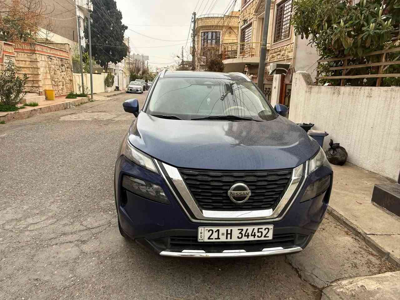 السلام عليكم للبيع
نيسان روج موديل 2021 
4 سلندر محرك 2500
صبغ جاملغ سكن وبنيد 
وبدون ايرباك ومابيه اي نقص  
السيارة باسمي تحويل او وكاله موصافات كندي فول 1/1
السيارة بيها باج تضليل ومذكور بالسنوية هم 
المواصفات: خمس كامرات 
بانوروما 
اربع بيبان بصمه
رادار 360 جانبي خلفي امامي
ماشيه69 الف كيلومتر
السعر: 180 وبيها مجال
العنوان: سليمانيه
الرقم: ***********
