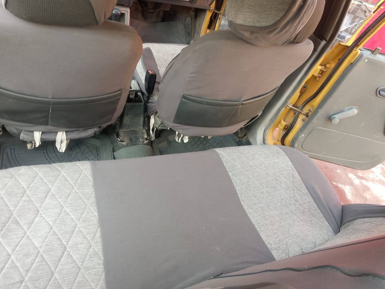 السلام عليكم سايبا للبيع موديل 2011 كما موضح بالصور سيارة بيها خيط تبخير وكير خير من الله سيارة حلوه راعية بغداد رئاسة العبيدي ومكان السيارة الكمالية سعر السيارة 26 ورقة وبيها مجال الاتصال على رقم ***********
