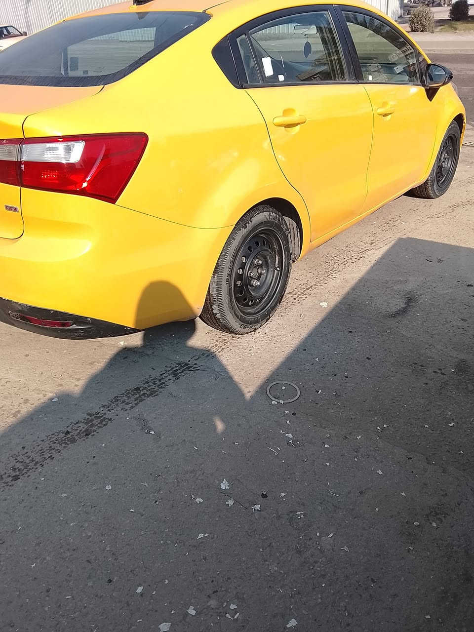 سلام عليكم كيا ريو للبيع موديل 2014 رقم السياره بغداد مشروع وطني مكان بغداد وارد امريكي محرك 1600   سعر 82 وبيها مجال حق الجيه.        اتصل وتدلل.      ***********
