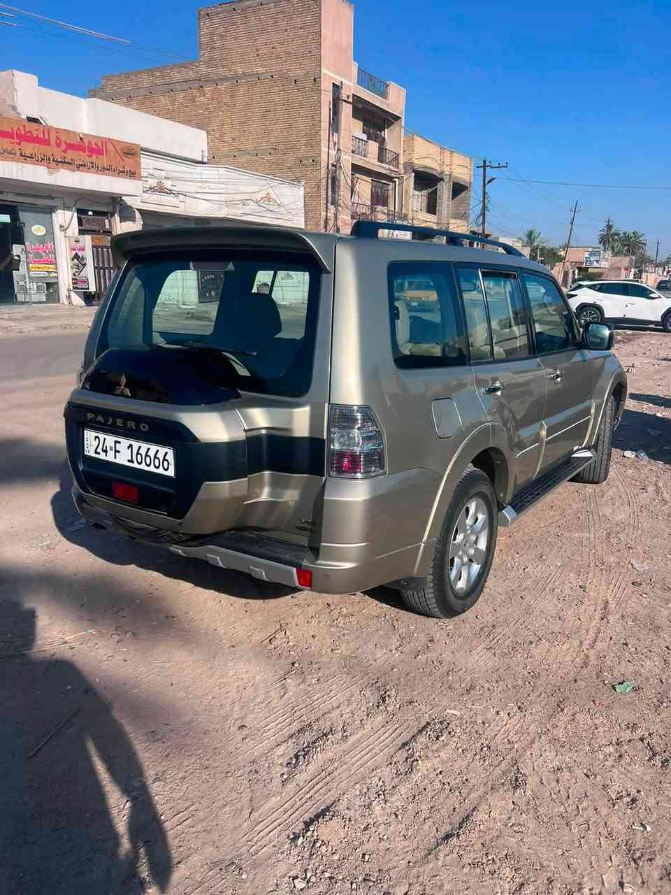 السلام عليكم باجيرو حبتور 2018
فوول مواصفات 
ماشيه 111km
مكفوله كفاله عامه
السياره خير من الله 
رقم مميز 
الحبتور معروفه ب مواصفاتها 
رقم دهوك باسمي تحويل مباشر 
مكان السياره البياع _الشرطه الخامسه _الدوانم 

للاستفسار ***********
السعر 198$
