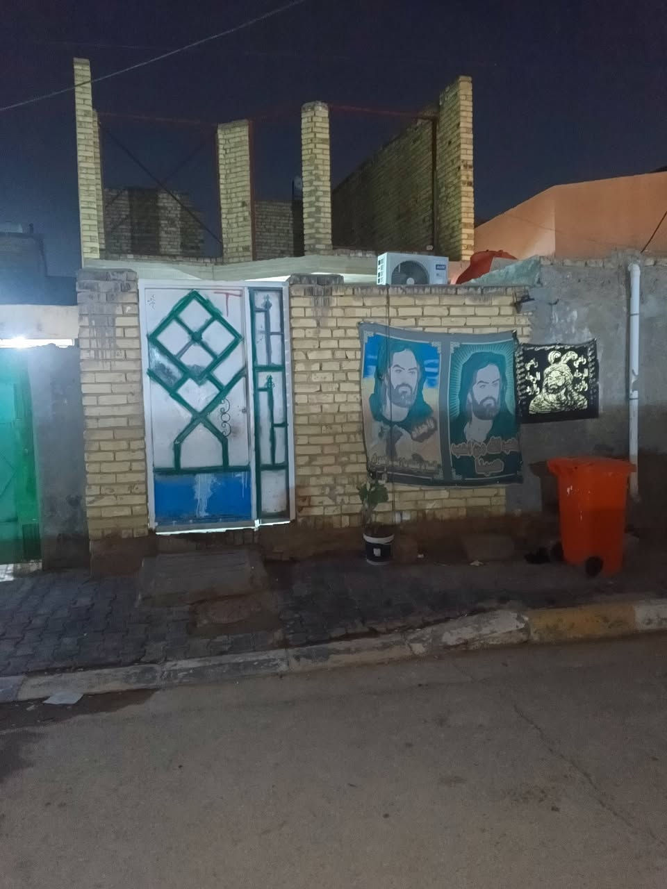 بيت للبيع  بل دبيه ثانيه 
مساحه 162m
***********
