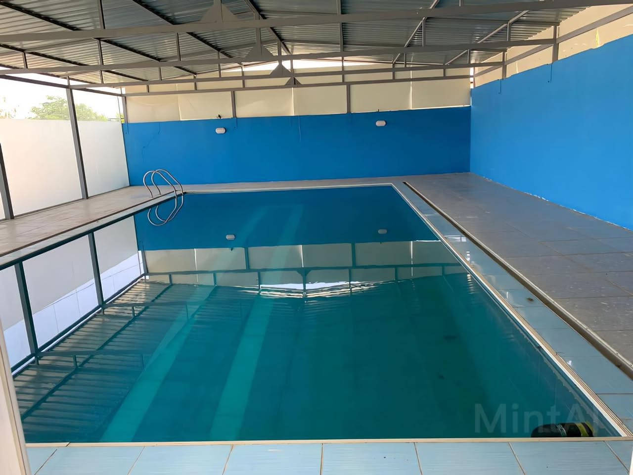 باخ بۆ فرۆشتن
بەگزادەکان نزیک فیرگەی هەریم 
روبەری ٤١٠٠ مەتر باخیکی زۆر راقی و شاز
خانیەکی گەورە خۆش و مشتەمەلات 
كارەبا و ئاوى سەربەخۆی هەیە
دارى بەرو زينەى هەيه 
شوينى ئاژەل و پەلەوەر بەخيو كردنى هەيه 
مەزبەح و حەديقەشى هەيه
سیستمی کامێرای هەیە
سیستمی ئاودێری هەیە
شوێنی تابەت بە برژاندن مەقاڵە هەیە
به كورتى باخيكى كامله و نمونەییە
___________________

‏‎‏‎بەڕێزان بۆ زانیاری نرخ تەنھا داوای بکە لە کۆمێنت راستەوخۆ نرخەکەیتان بۆ دێت بە نامە

‏‎‏‎یان پەیوەندی بکە به 
*********** 
‏‎‏‎ ***********  
_________________________________
‌‌
‏‎‏‎یان سەردانی 🏦 (نوسینگەی ديدار )بکەن 
‏‎‏‎ناونیشان📍: شەھیدان بەرامبەر نەخۆشخانەی شیرەی نەقیب 
‏‎‏‎تەنیشت حسن معاون طبي 

‏‎‏‎‌‌ئێوەی بەڕێزیش گەر موڵکتان هەیە دەتانەوێ بیفرۆشن یان بەکرێی بدەن 
‏‎‏‎ئەوا دەتوانن تەواوی زانیاریەکان بنێرن بۆمان
‏‎‏‎  بۆتانی بڵاو دەکەینەوە
‏‎‏‎- 📌ناونیشانی تەواوی موڵکەکەت 
‏‎‏‎- 🖼چەن وێنەیەکی موڵکەکەت ئەگەرهەبو،
‏‎‏‎- 🏷نرخی موڵکەکەت 

‏‎‏‎بە نامە بینێرن بۆ پەیج یان بە ڤایبەر یان واتساب : 

***********
