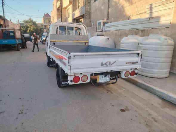 السلام عليكم كيا بنكو 2018 اردني 3طكات كير مكينه شاصي رقم شاصي كفاله من ضربه وتبديل بيه ربع باب سايق صبغ دوشمه جديده سياره ماناقصه برغي رقم بابل بسمي سعر 119وبيه مجال قليل مكاني بغداد البياع رقمي غير متواجد على الفيس ‏‪0771 346 7886‬‏
