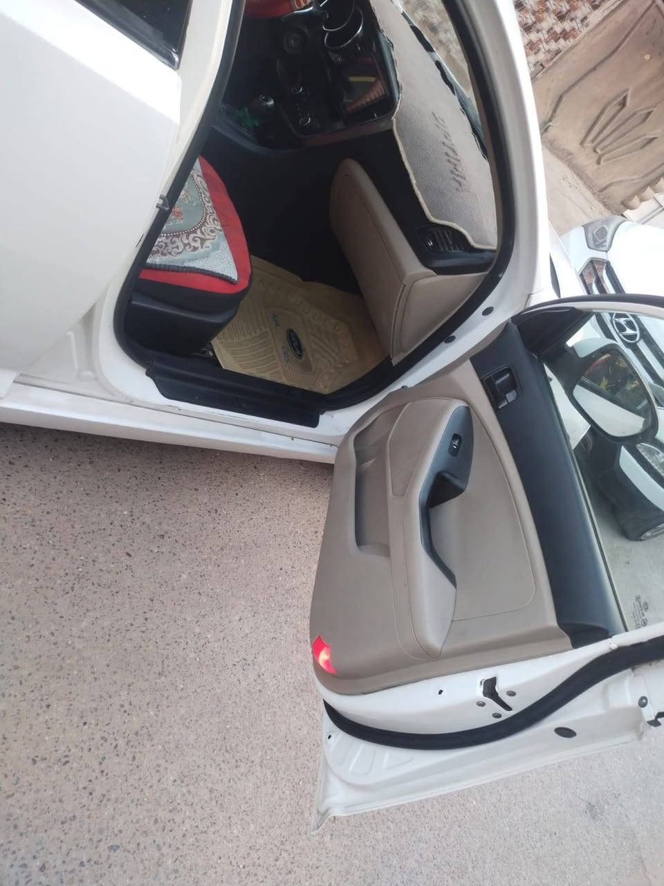 اوبتيما 12خليجي محرك 2000دوش
بيها 3قطع تبديل صبغ عام السياره رقم انكليزي هزه سنويه 28
ذي قار بسمي كير ومكينه خير من الله تبريد تدفئة شرط حداديه تخم تاير السعر 90استفسار اكثر واتساب ***********
